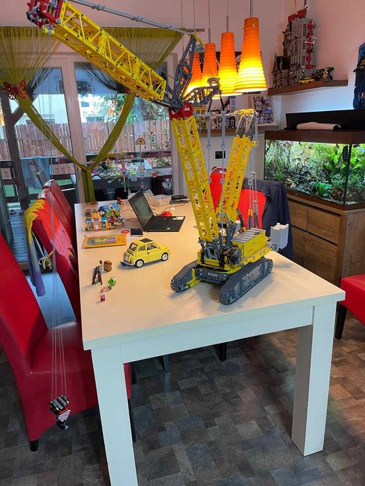 Lego Technic 42146 Liebherr Crawler Crane LR13000
