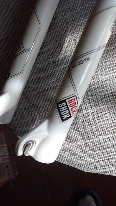 Обменяю оригинал вилку Rock shox на шоссе дуалы автоматы