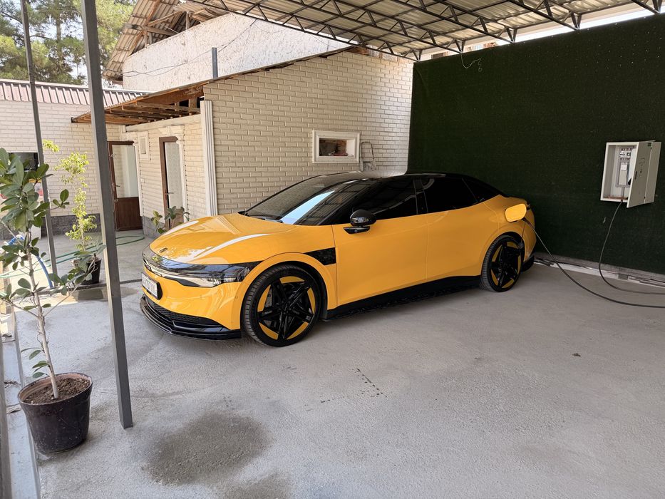 Zeekr 007 performance 2,7 секунд 100 kw