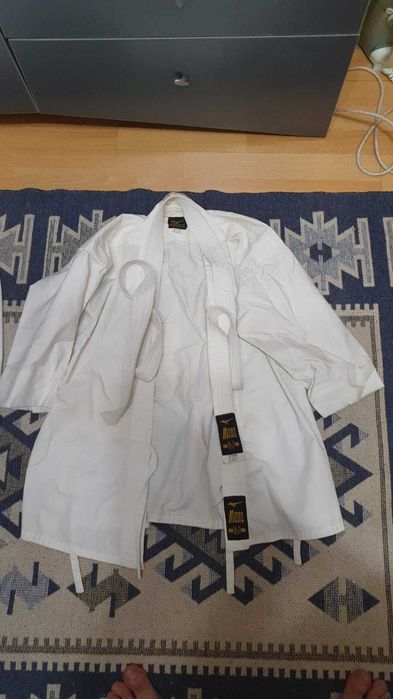 Кимоно для карате, борцовка для самбо с перчатками с комплектом