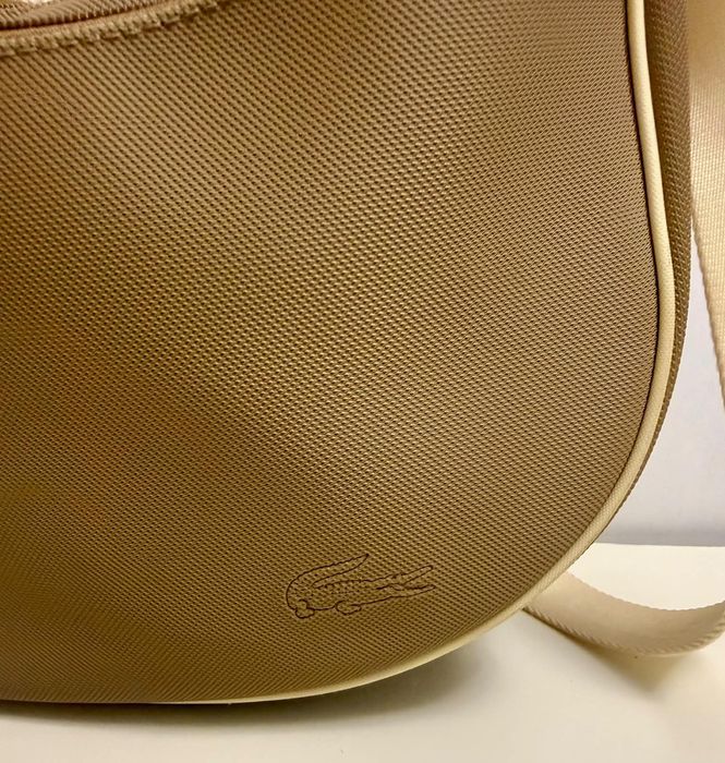 Geantă Lacoste originală bej, PVC/canvas, crossbody & shoulder, 32x26x10 cm
