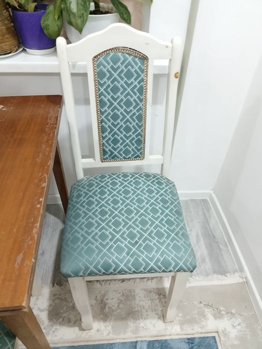 Стол и 4 стула бу срочно