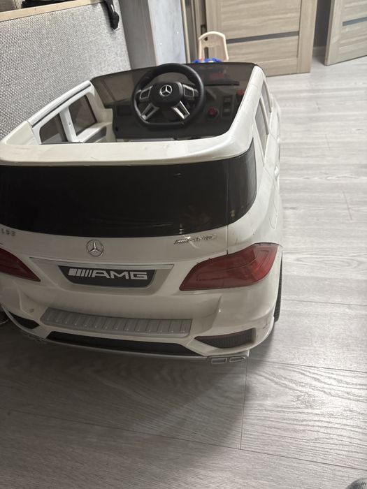 Продам детскую машинку