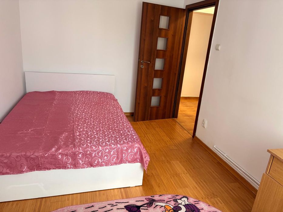 Inchiriere apartament 3 camere