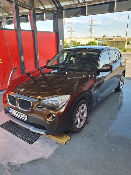 BMW X1 2011 — imagine 2