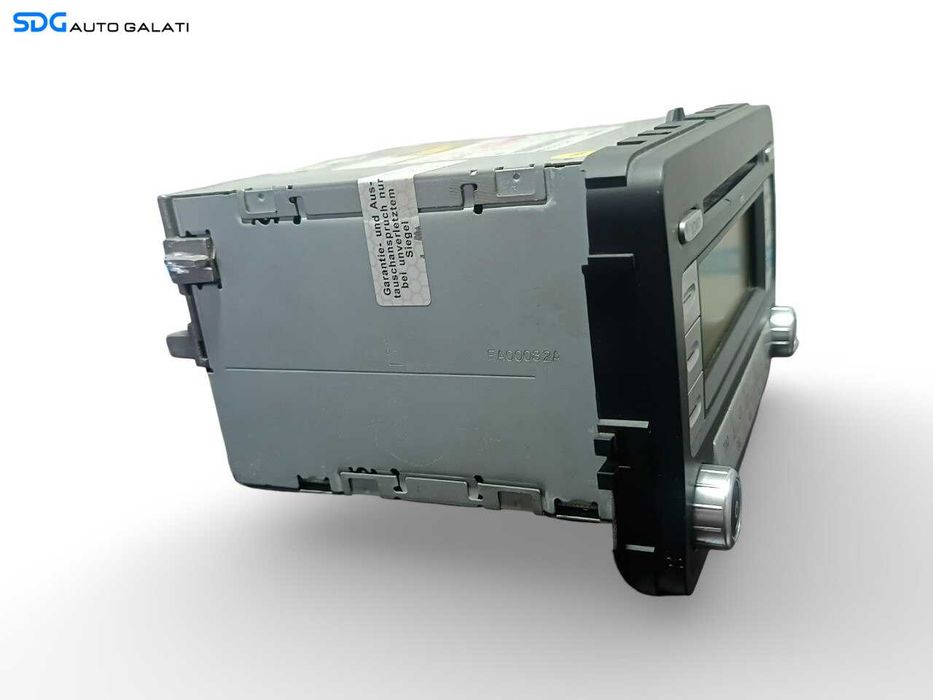 Unitate Radio CD Player Volkswagen Golf 5 2004 - 2008 Cod 3C0035195B [A0684]