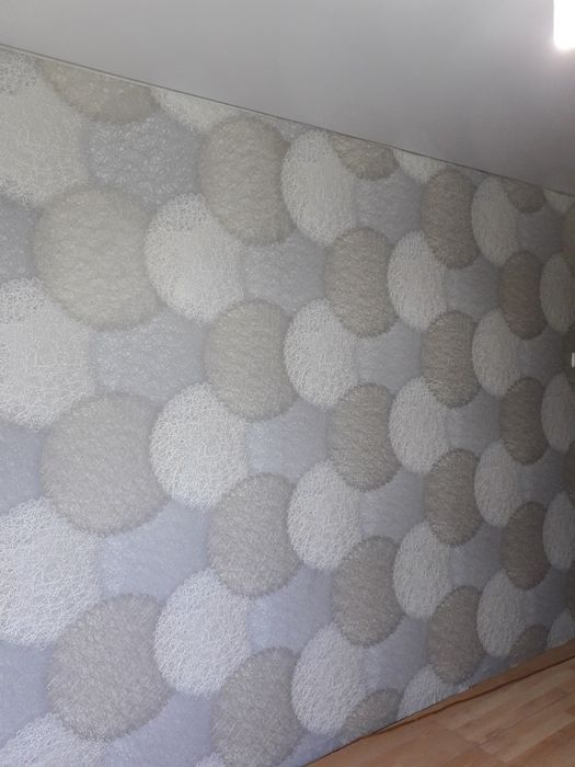 Поклейка обоев,  галтелей