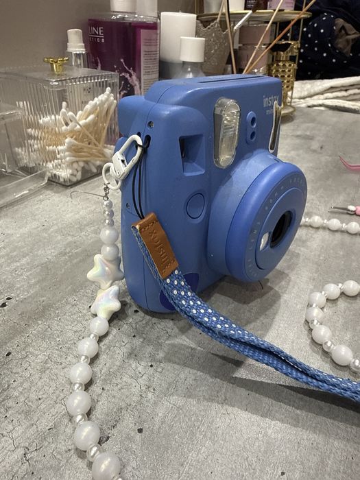 Instax mini 9 2023 году покупала