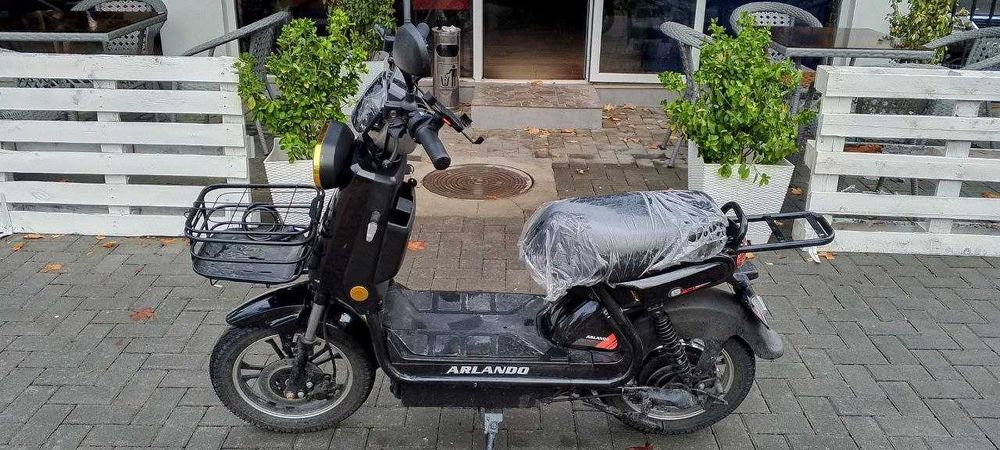 Elektron skutr .6ta baterekali,kaska qulf hammasi joyida