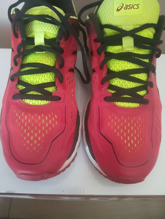 Adidași sport Asics