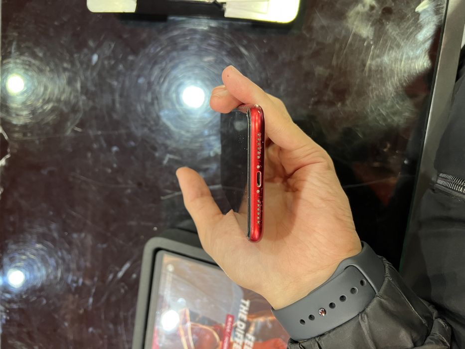 Айфон 11 red 64 gb