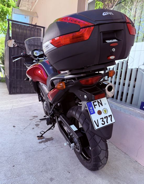 Suzuki V-Strom 650 // 7.500 km - 100% reali // 2015 // Top Case /