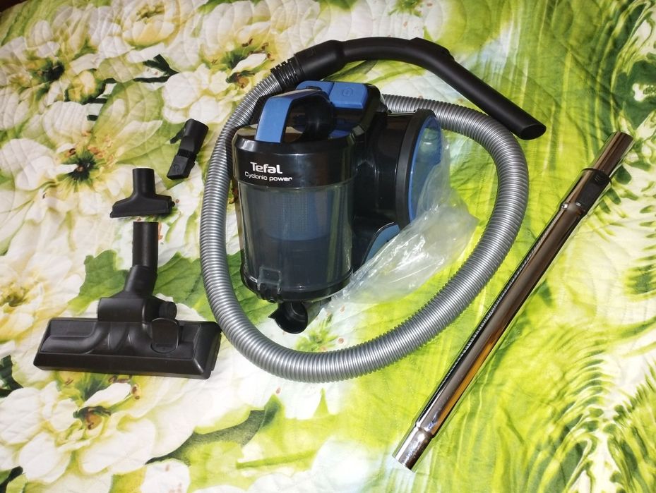 Продам пылесос tefal новый