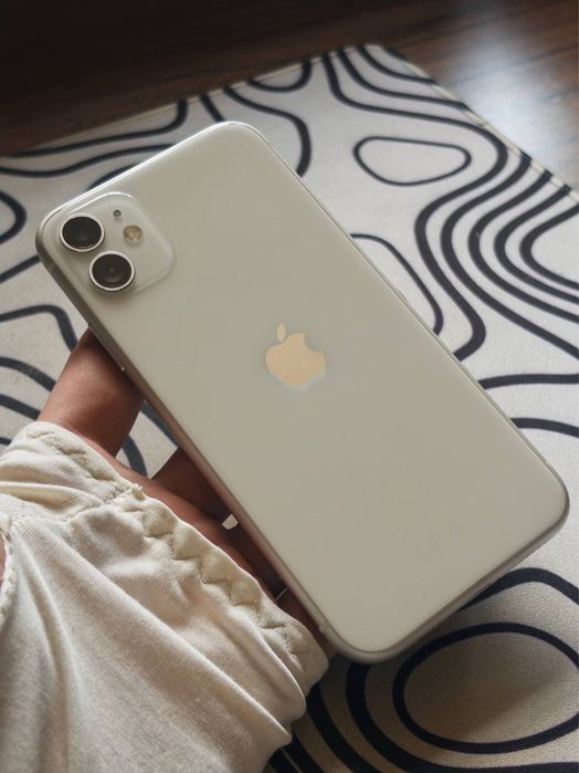 Iphone 11 64gb..