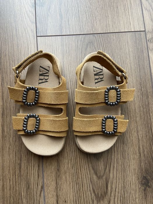 Sandale fete din piele naturala Zara, nr 24.