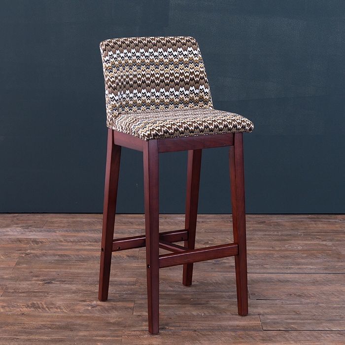 Барные стулья натуральное дерево ,приемлемые цены,гарантия 1 год .