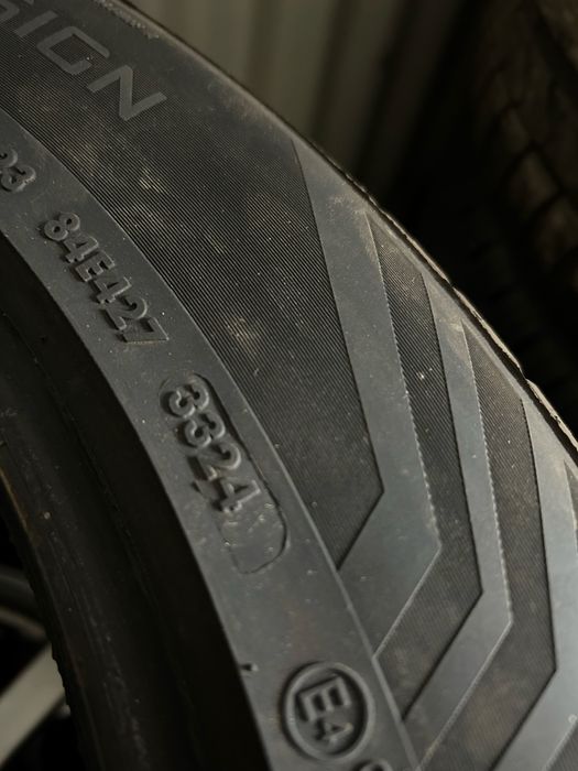 235 50 r19 iarna Vredestein Quatrac pro+