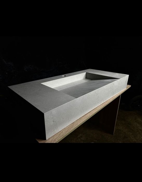 Умывальник из керамогранита на заказ