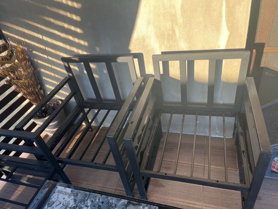 Set mobilier terasa din metal cu perne incluse