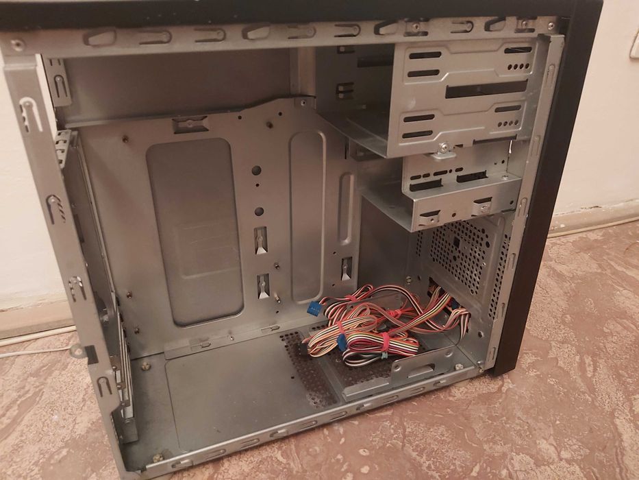 PC Case Asus Vento M9 (carcasa middle tower)