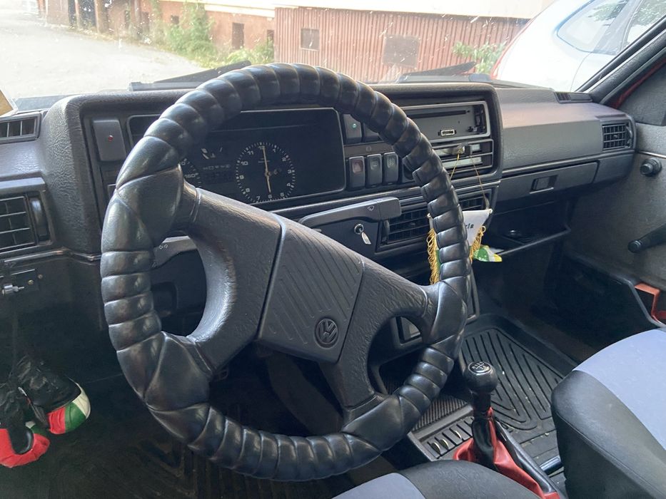 Продавам VW JETTA 2 TD