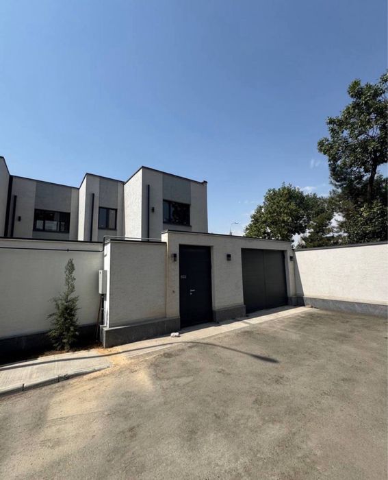 Продается коттедж Альфраганус 2,5 сотки с кадастром коробка