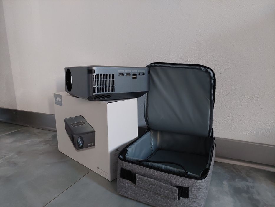 Videoproiector Xnano X1 Pro