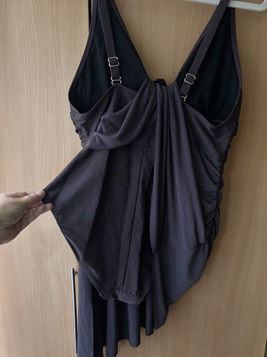 Costum de baie modelator maro tip rochie Bonprix