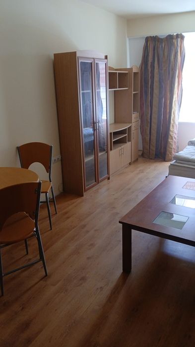 Дава се под наем Едностаен апартамент в Бургас, Сарафово - 45 кв.м за 280.5 € - Снимка #1
