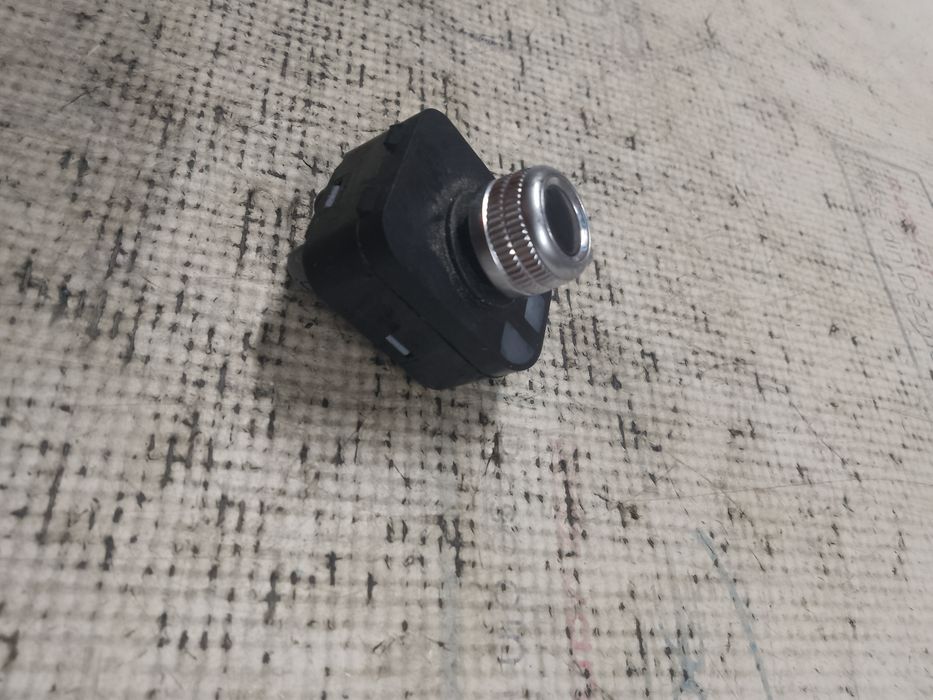buton reglaj oglinzi audi a4 b8 2010