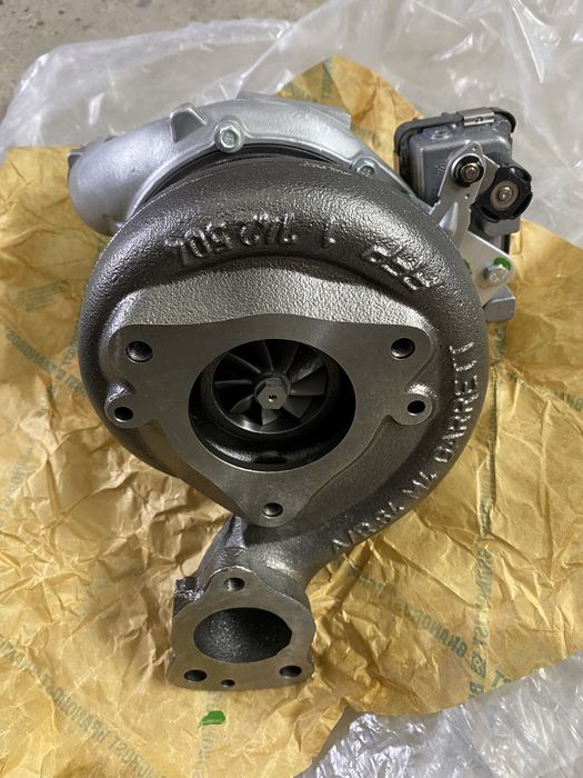 Мерцедес Турбо ОМ642 Хибрид Оригинал