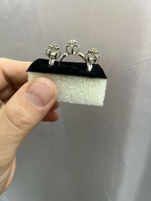 Yangi kumush uzuk va zirak + yarim oy kulon