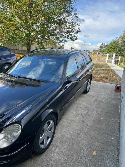 Mercedes benz w211