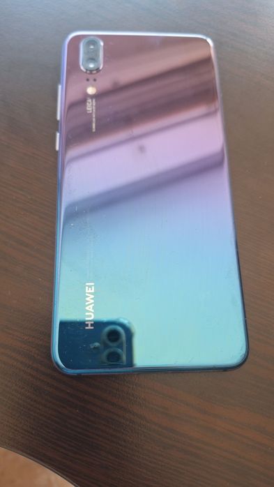 Смарт телефон HUAWEI модел EML-L29 Хамелеон