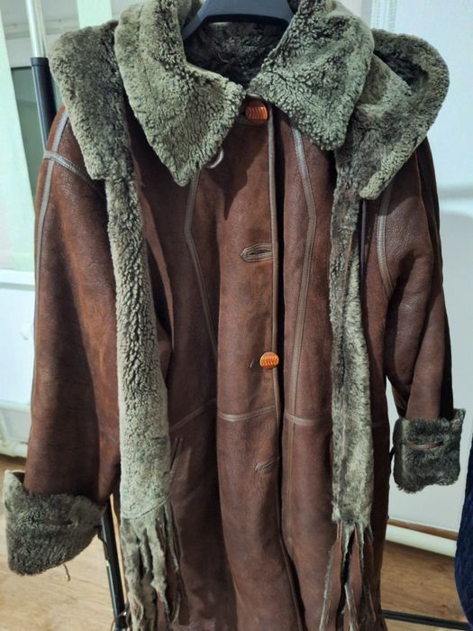 Продаю женские дубленку