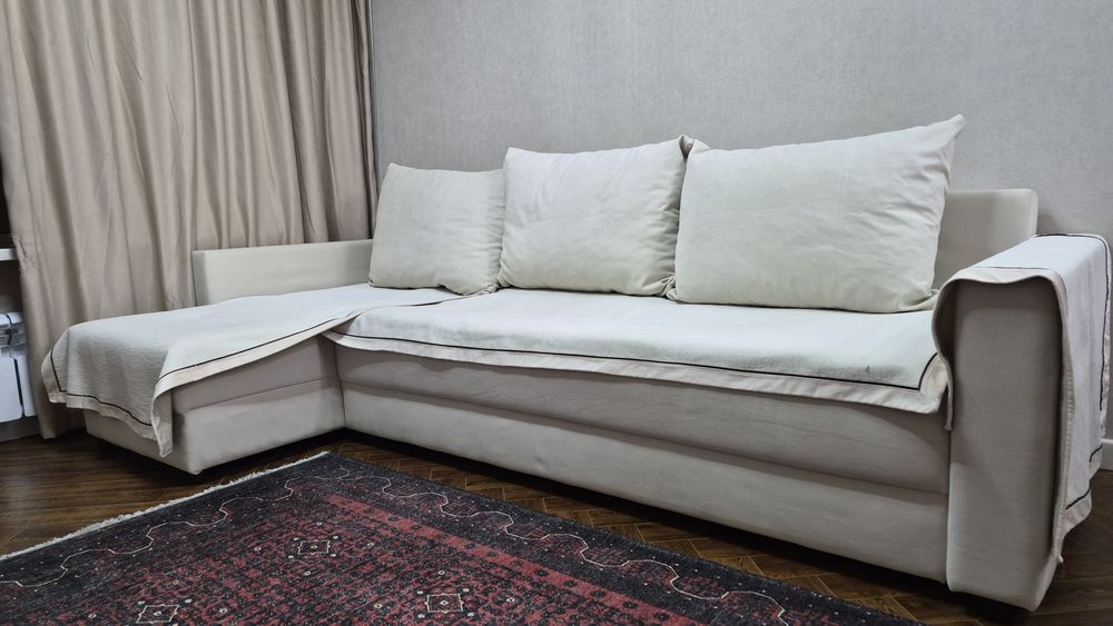 Продам диван угловой г.Астана