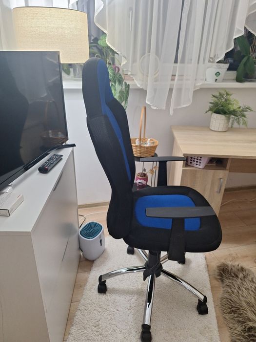 Scaun pt birou  aproape nou