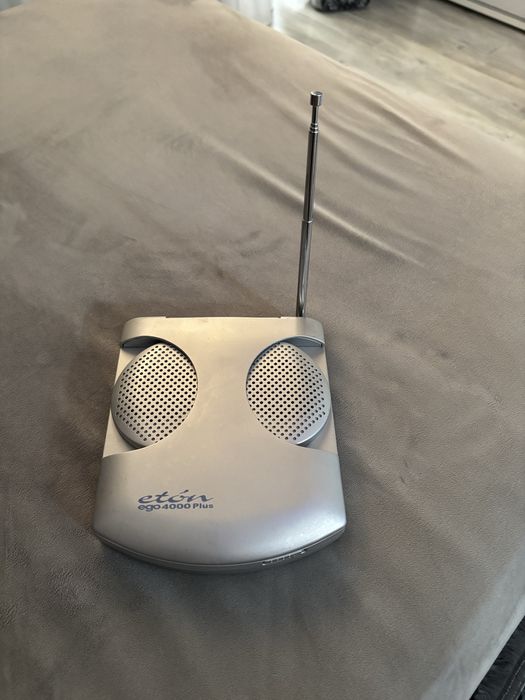 Radio  CD   player. …….