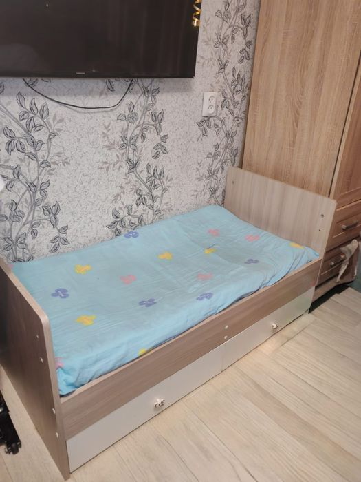 Продам кроватку детскую