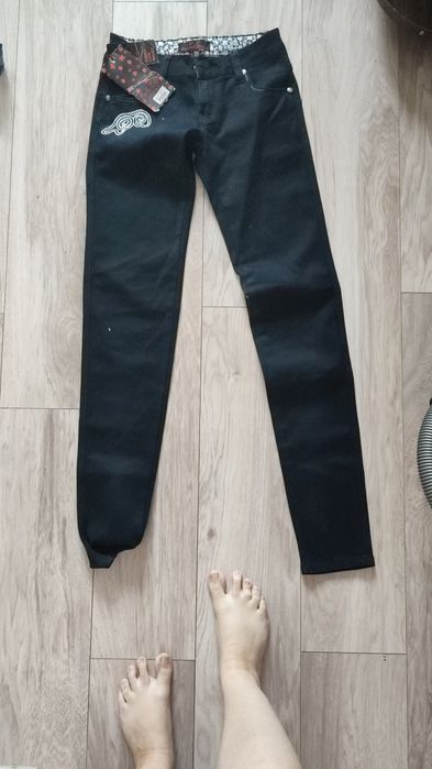 Отдам новые джинсы за сладости