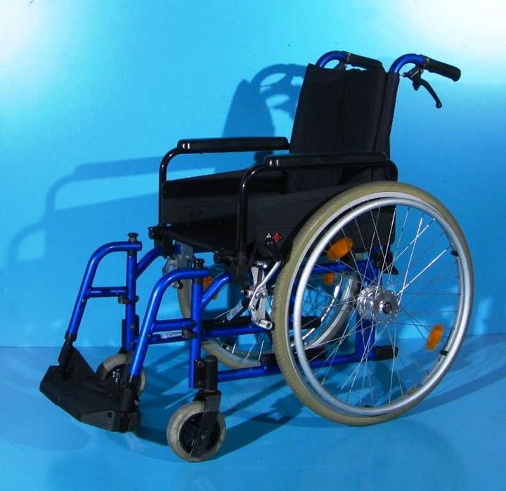 Scaun cu rotile handicap B+B - latime sezut 37 cm