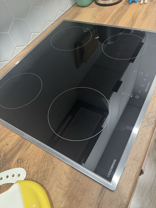 Индукционная плита