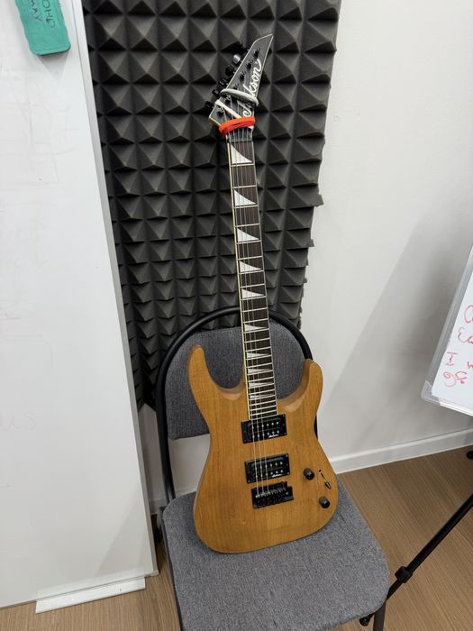 Продам Jackson JS22 Dinky