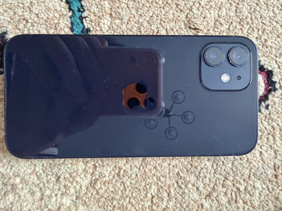 Продам iphone 12