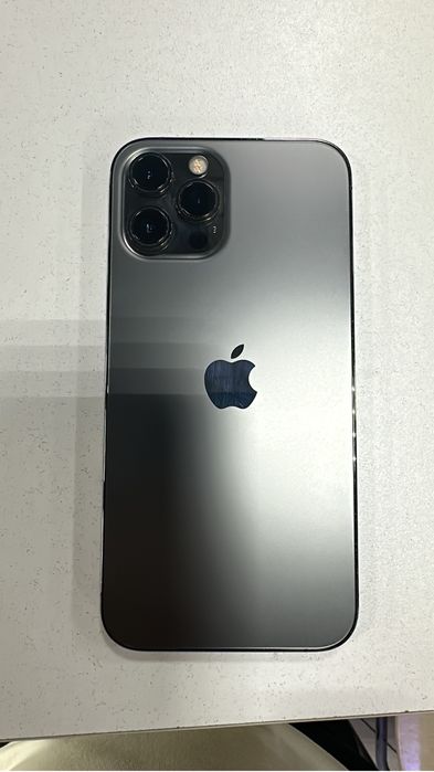 Продам айфон 12 про макс 256 gb