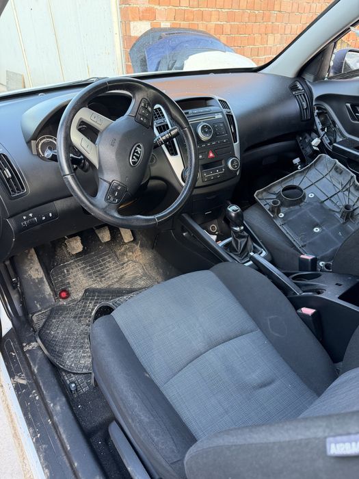 Kia Pro_Cee’d 1.6crdi D4FB на части