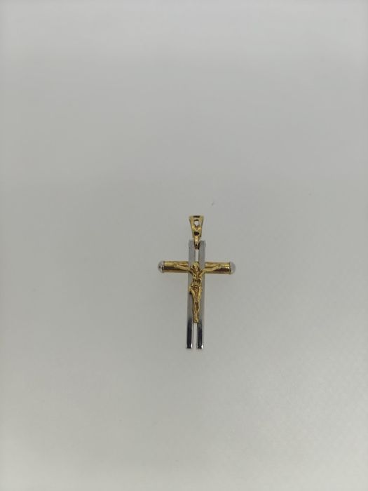Cruce aur 18k 4.49gr (r)cruce aur 18k 4.49gr