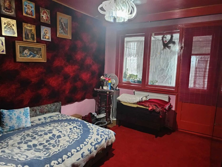 Vând apartament 3 camere Vaslui zona Călugăreni