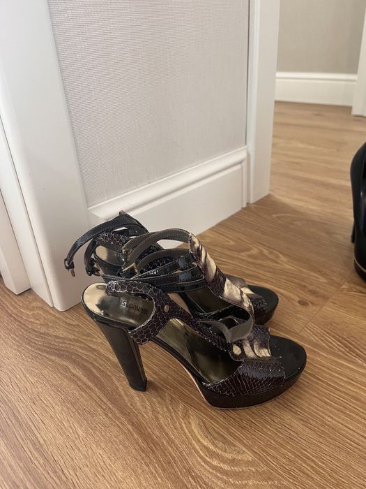 3 пары туфель 35-36 б/у