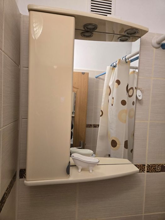 Închiriez garsoniera lângă Piața Astra